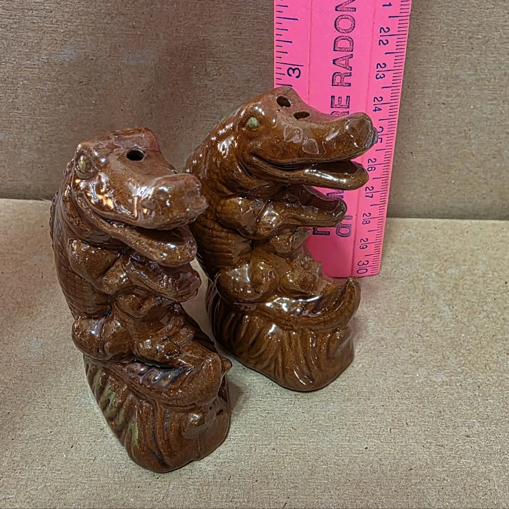 Vtg Florida Alligator Crockodile Salt Pepper Shaker Set #181
